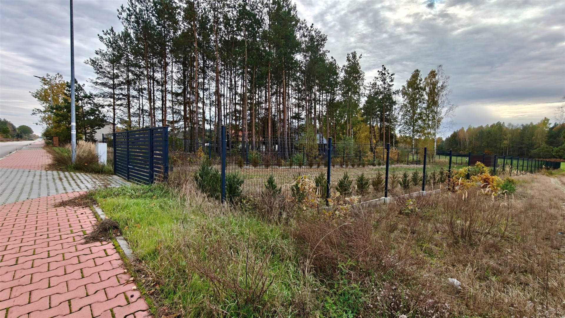 Działka na sprzedaż